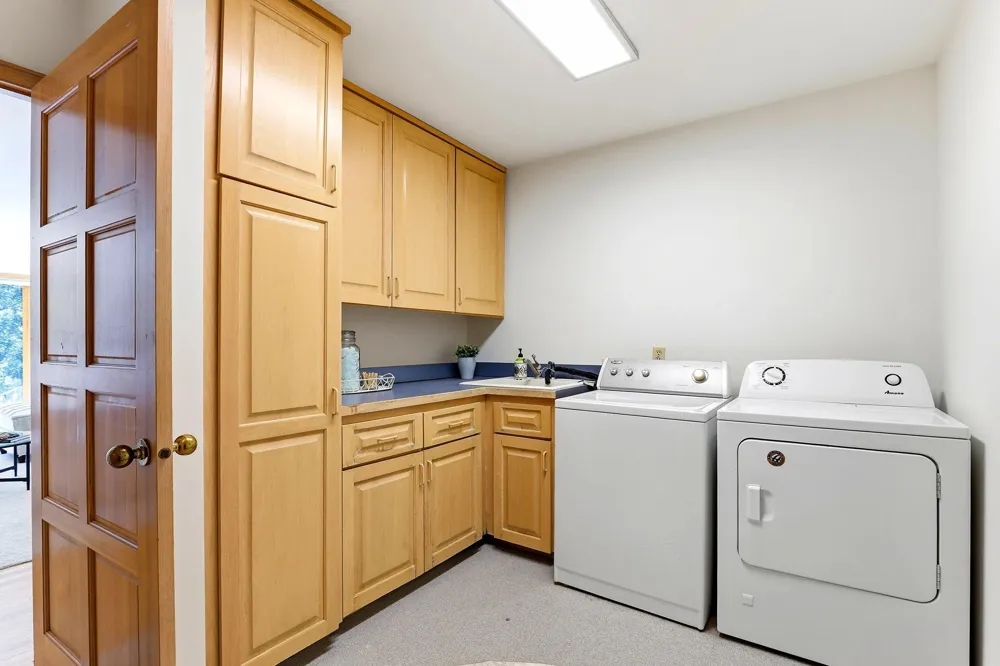 782 Evergreen Knolls Mendota Heights, MN 55118