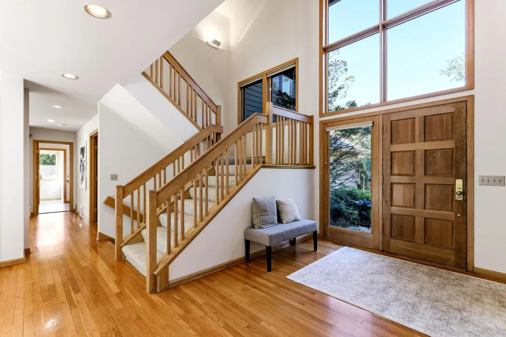 782 Evergreen Knolls Mendota Heights, MN 55118