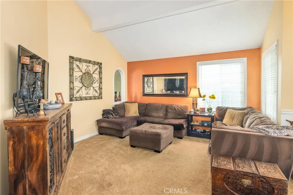 980 Witherspoon Drive Thousand Oaks, CA 91360