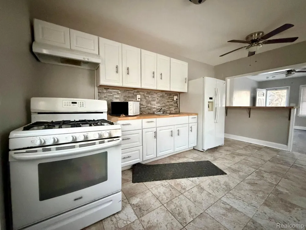 2396 Superior Street Trenton City, MI 48183