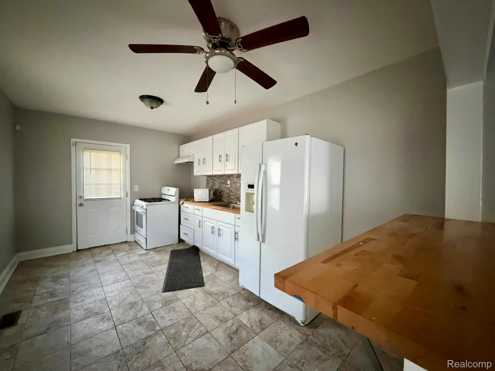 2396 Superior Street Trenton City, MI 48183