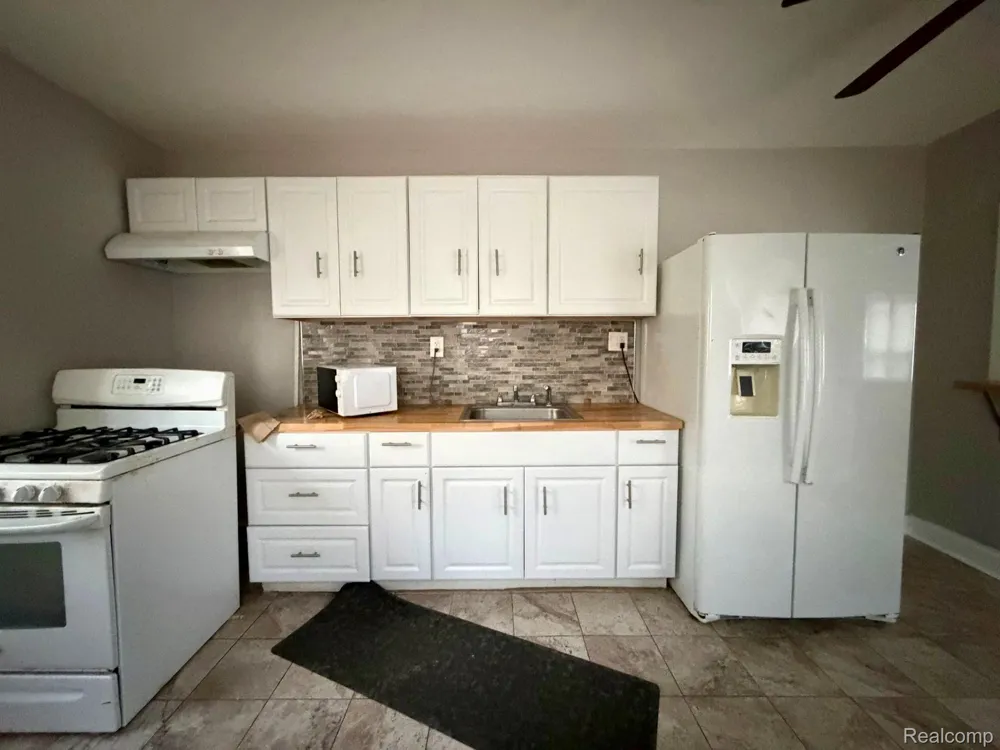 2396 Superior Street Trenton City, MI 48183