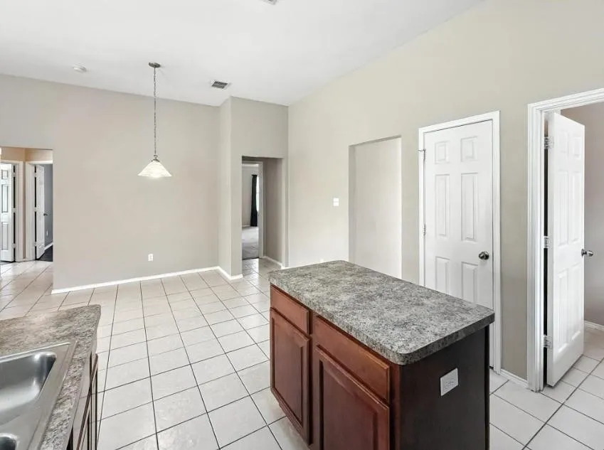 4720 Topaz Lane Granbury, TX 76049