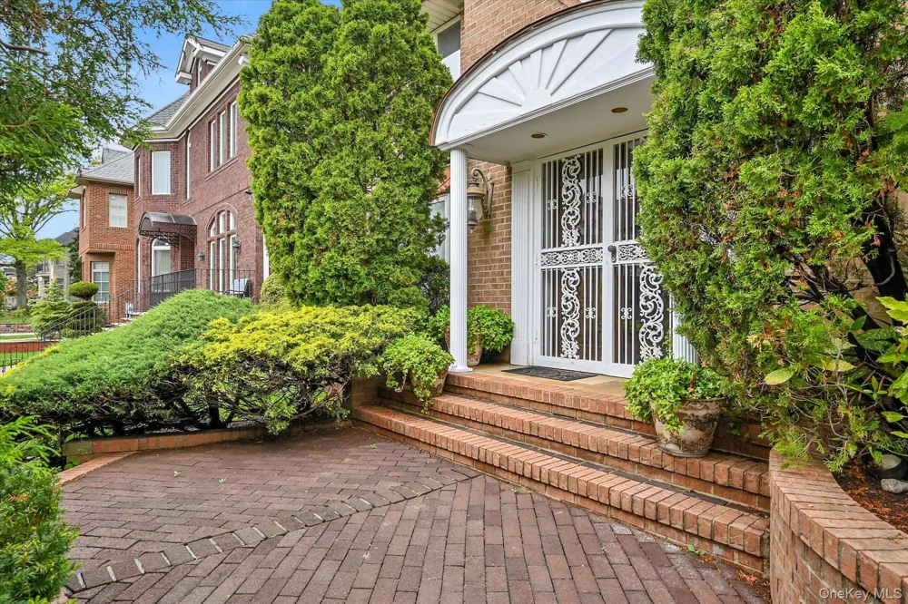 138-45 78th Drive Kew Garden Hills, NY 11367