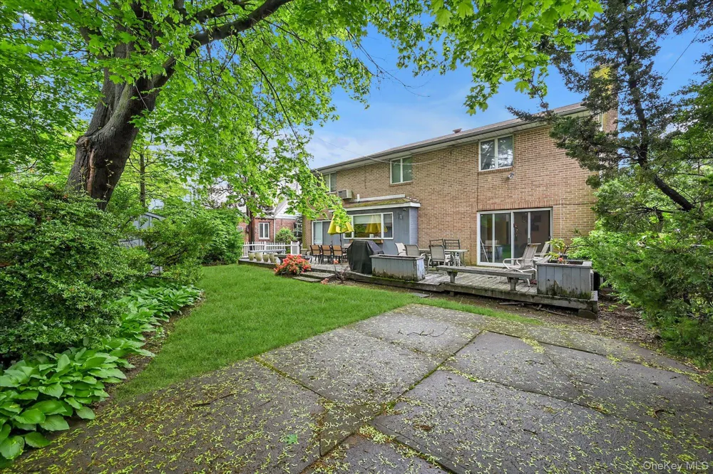 138-45 78th Drive Kew Garden Hills, NY 11367