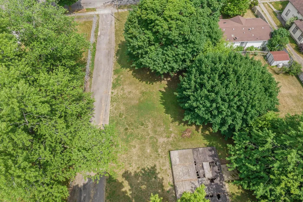 309 Montgomery Street Jackson, MI 49202