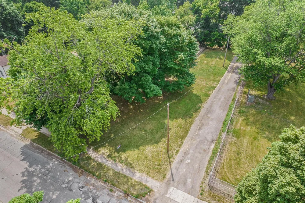 309 Montgomery Street Jackson, MI 49202