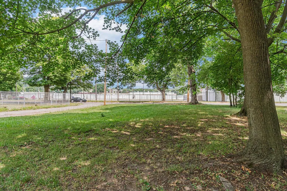 309 Montgomery Street Jackson, MI 49202