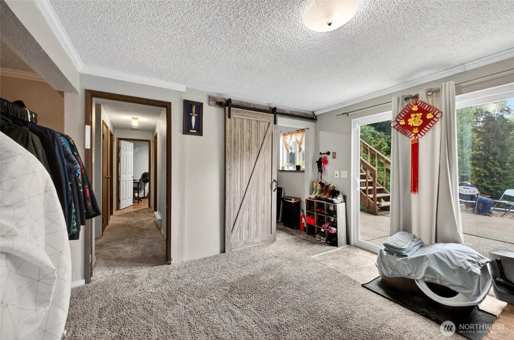 4216 W Tapps Drive E Lake Tapps, WA 98391