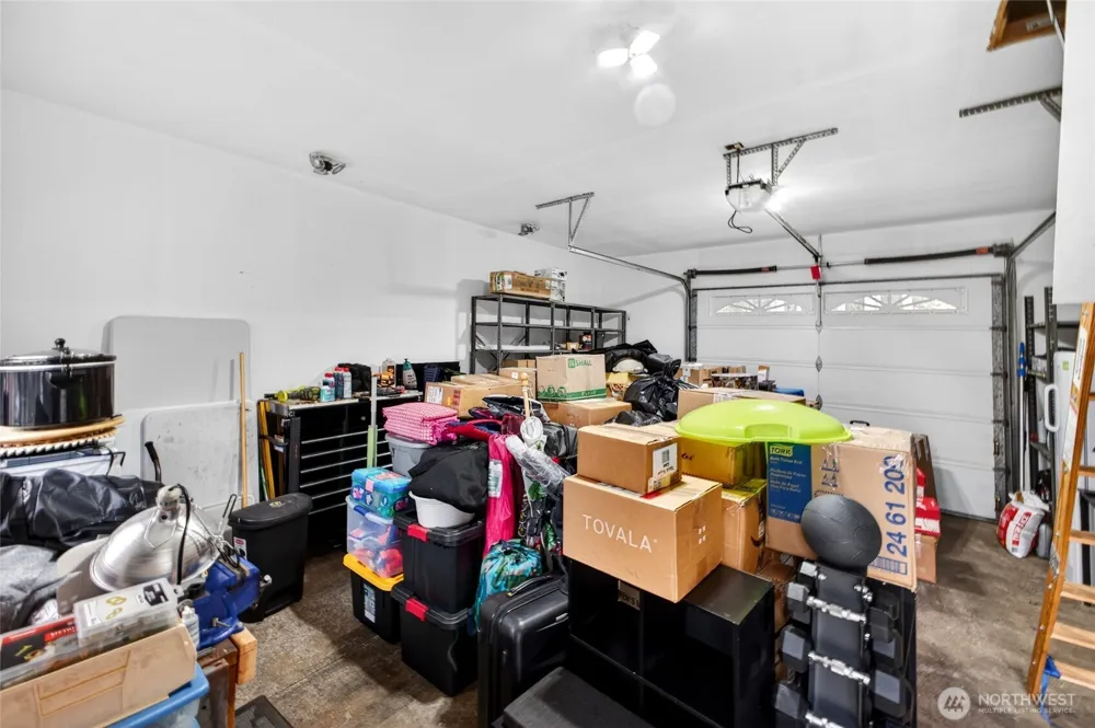 4216 W Tapps Drive E Lake Tapps, WA 98391