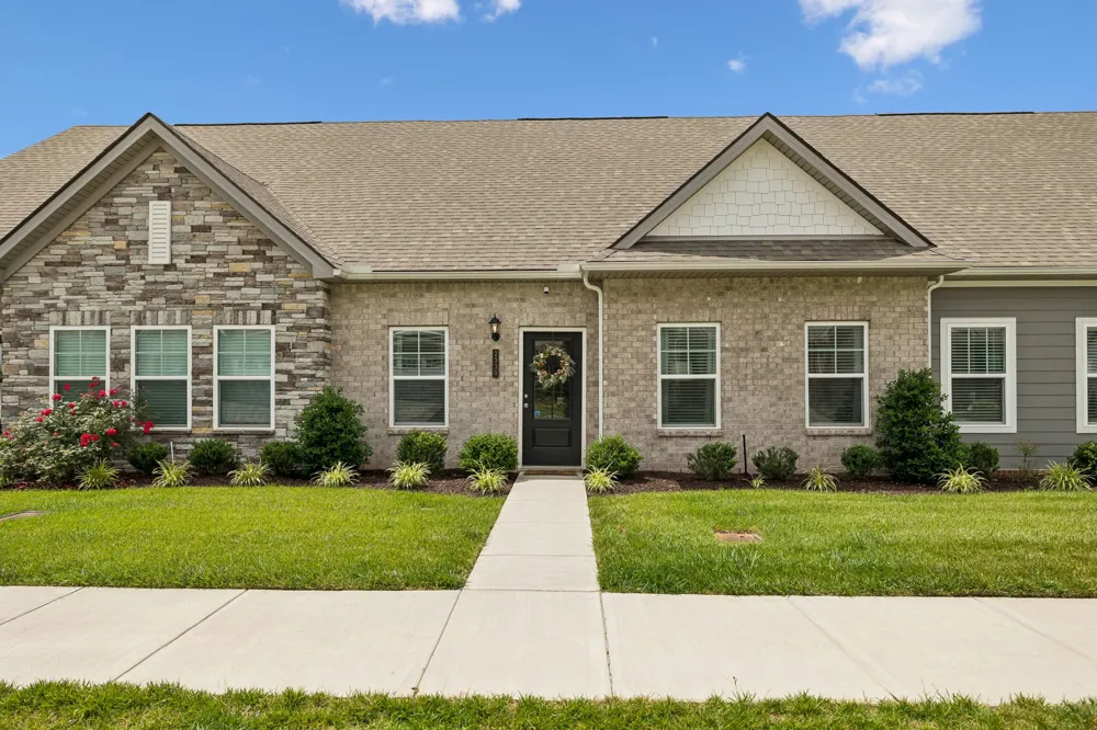 2330 Laurelstone Dr Murfreesboro, TN 37130