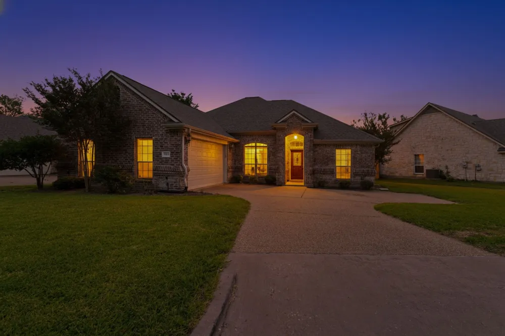 3148 Lippizan Street Robinson, TX 76706