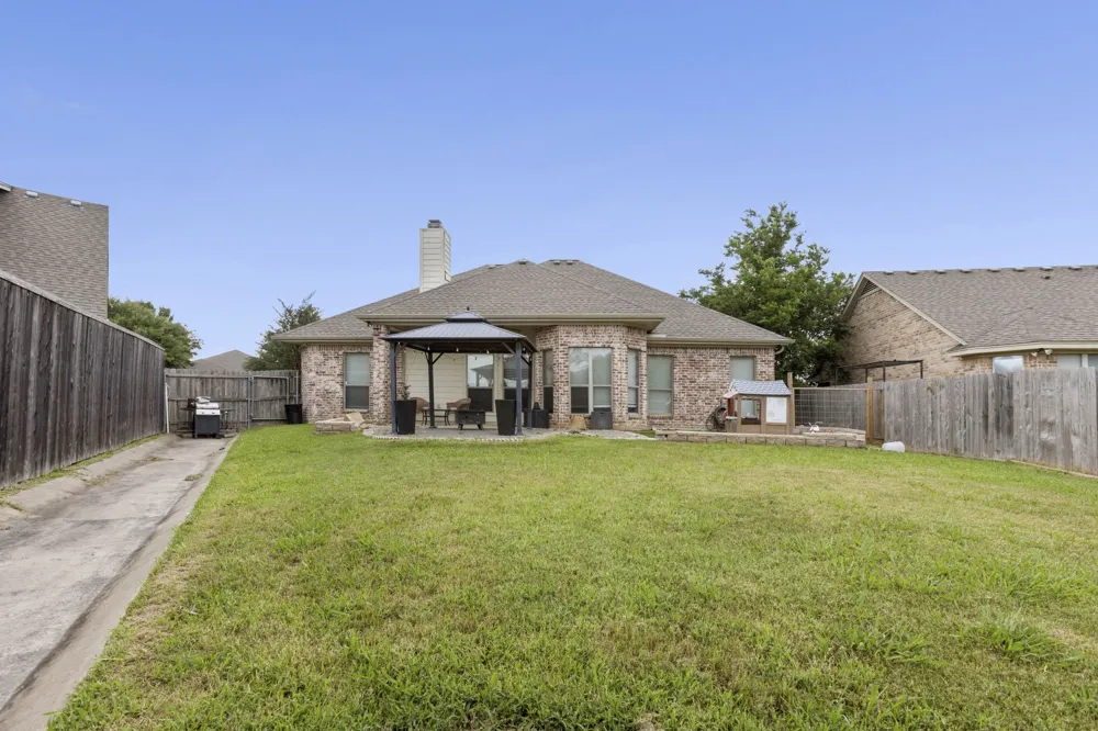 3148 Lippizan Street Robinson, TX 76706