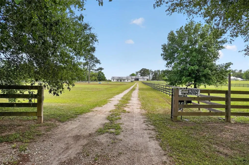 13009 NW 123RD PLACE Alachua, FL 32615