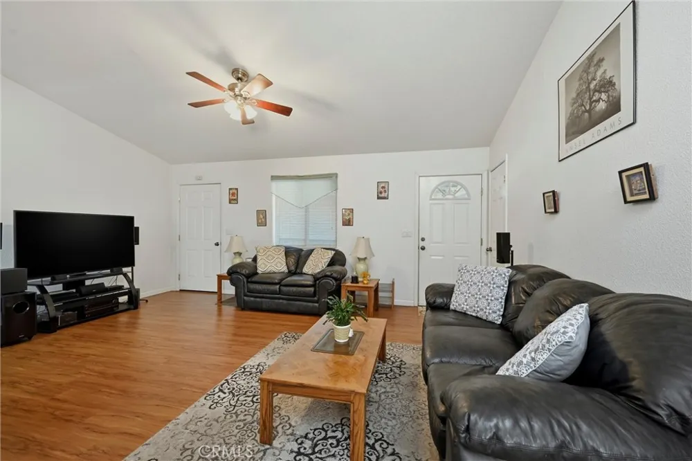 18685 Oak Grove Hidden Valley Lake, CA 95467
