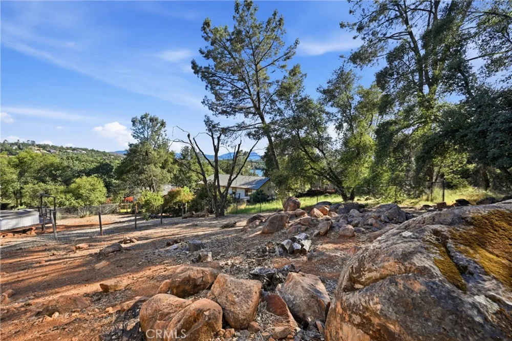 18685 Oak Grove Hidden Valley Lake, CA 95467