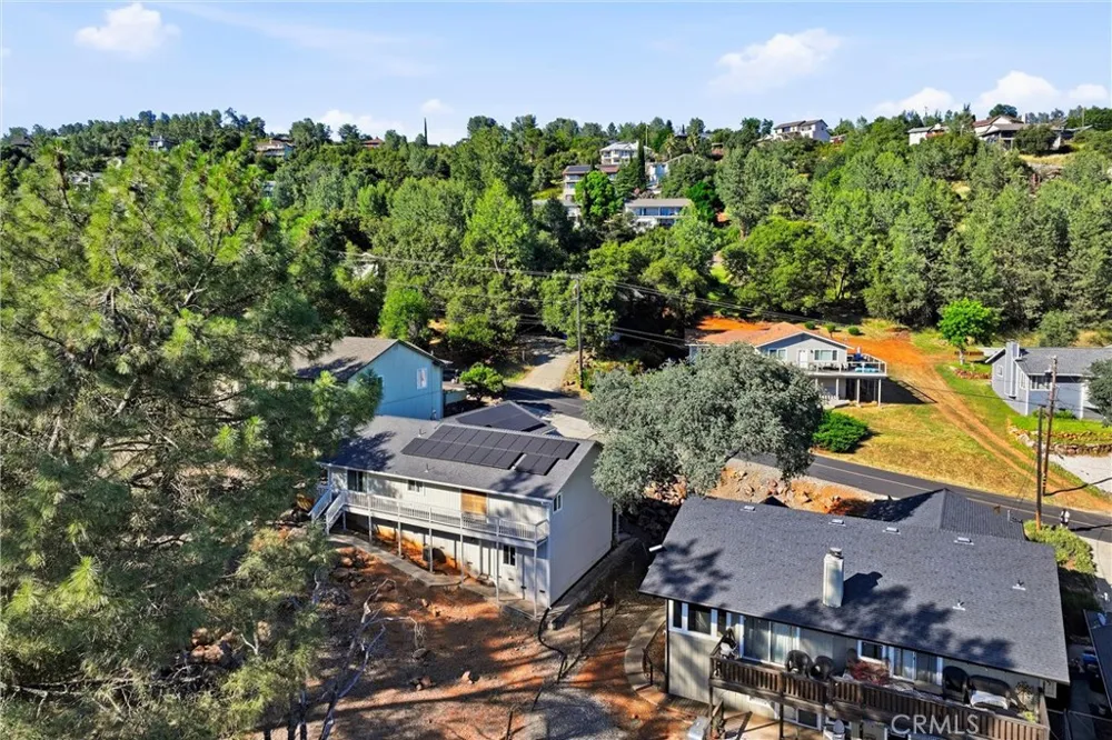 18685 Oak Grove Hidden Valley Lake, CA 95467