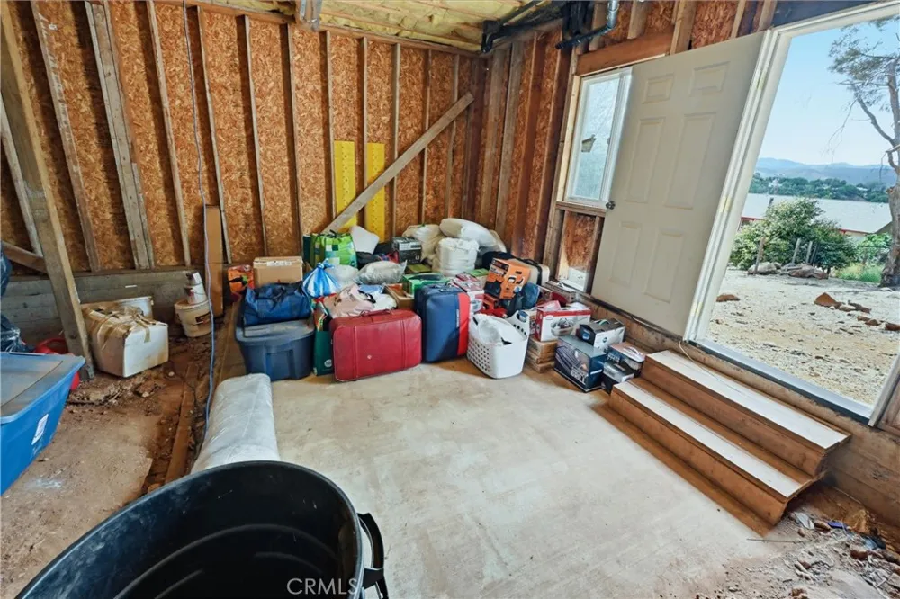 18685 Oak Grove Hidden Valley Lake, CA 95467