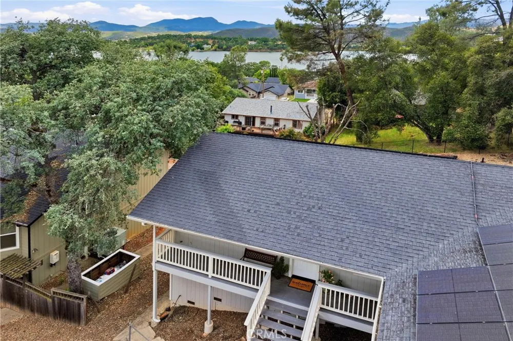 18685 Oak Grove Hidden Valley Lake, CA 95467