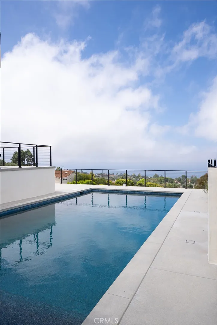 28711 Cedarbluff Drive Rancho Palos Verdes, CA 90275