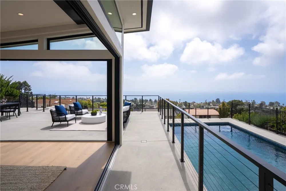 28711 Cedarbluff Drive Rancho Palos Verdes, CA 90275