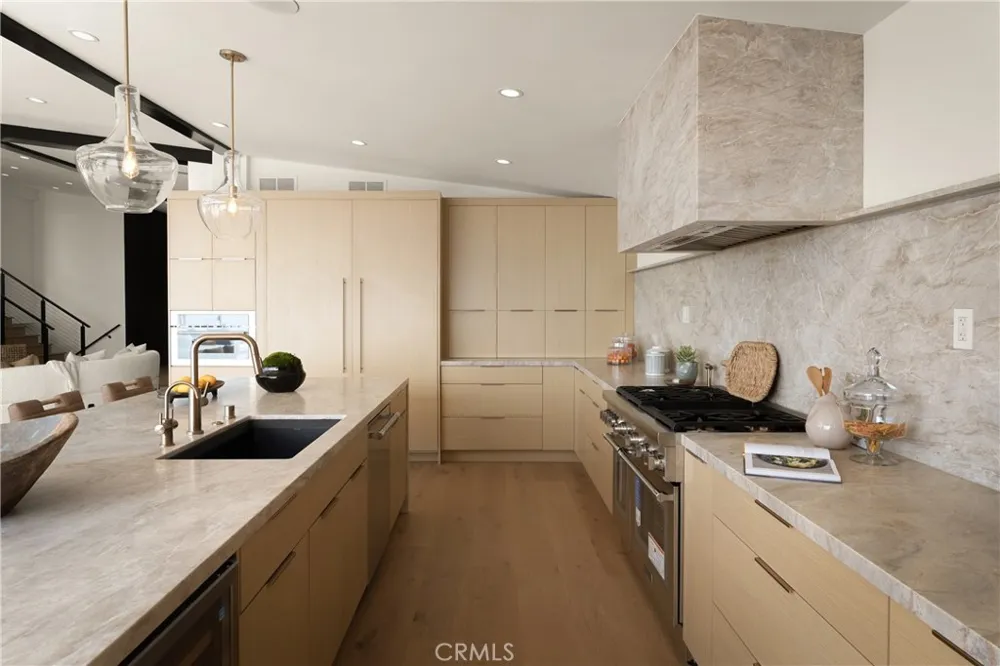 28711 Cedarbluff Drive Rancho Palos Verdes, CA 90275