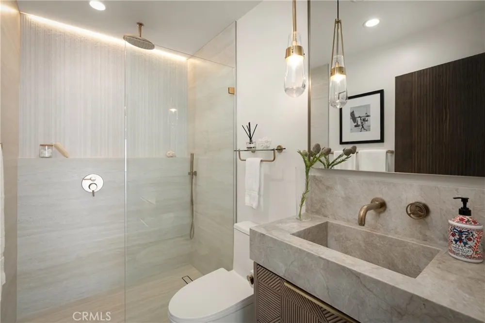 28711 Cedarbluff Drive Rancho Palos Verdes, CA 90275