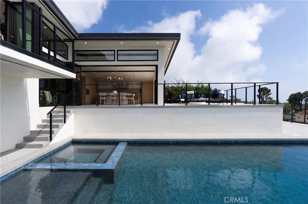 28711 Cedarbluff Drive Rancho Palos Verdes, CA 90275