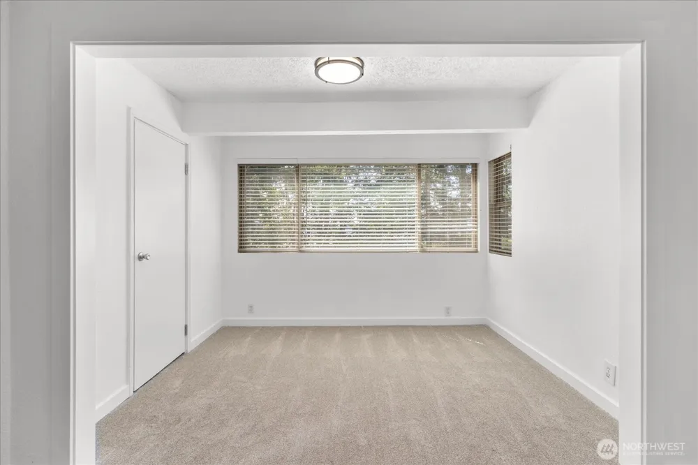 12517 NE 23rd Place #A3 Bellevue, WA 98005