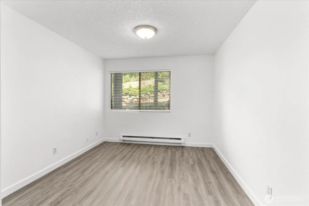 12517 NE 23rd Place #A3 Bellevue, WA 98005