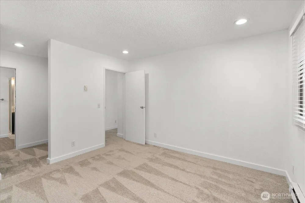 12517 NE 23rd Place #A3 Bellevue, WA 98005
