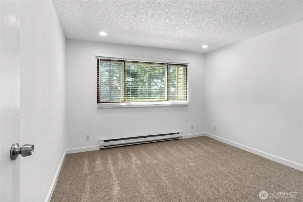 12517 NE 23rd Place #A3 Bellevue, WA 98005