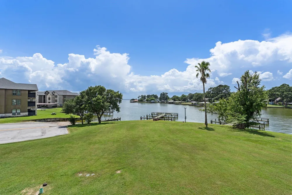 2112 Fm 3186 D4 #D4 Onalaska, TX 77360