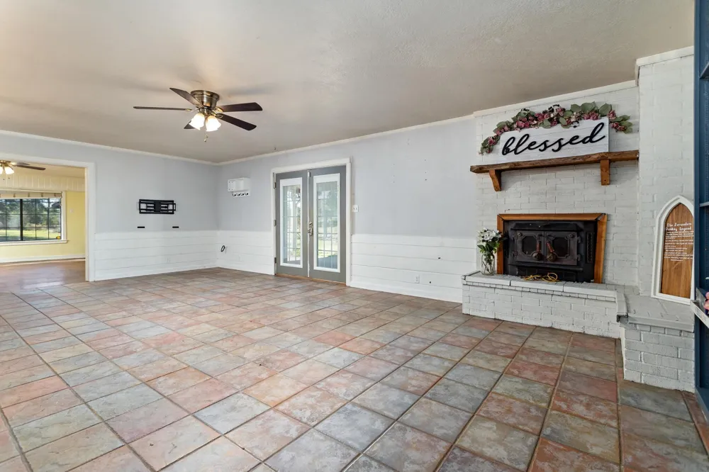 11933 Fm 777 Jasper, TX 75951