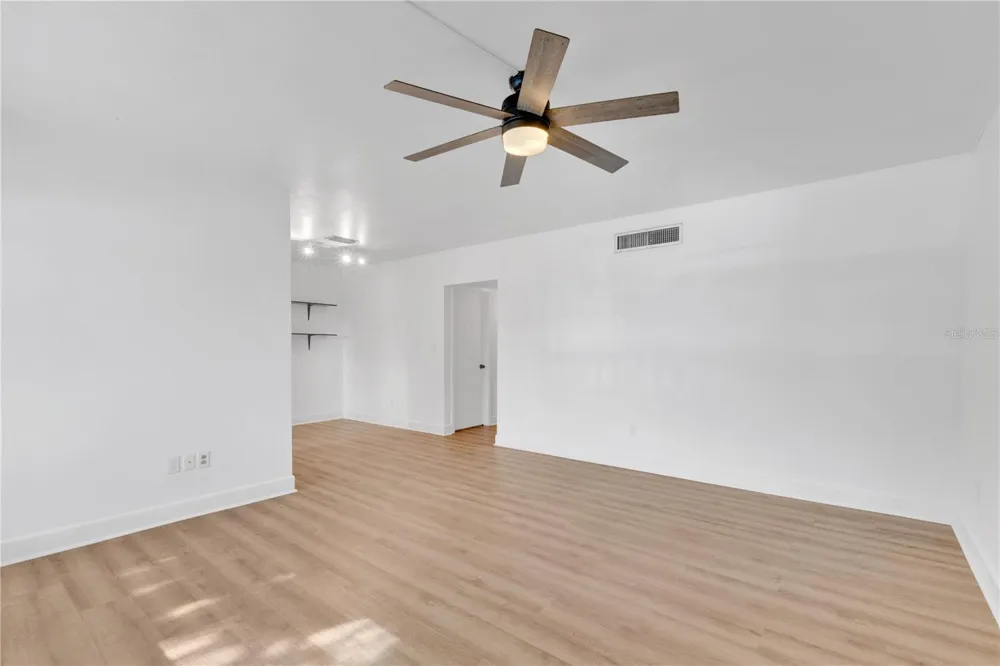 1140 S ORLANDO AVENUE #I14 Maitland, FL 32751