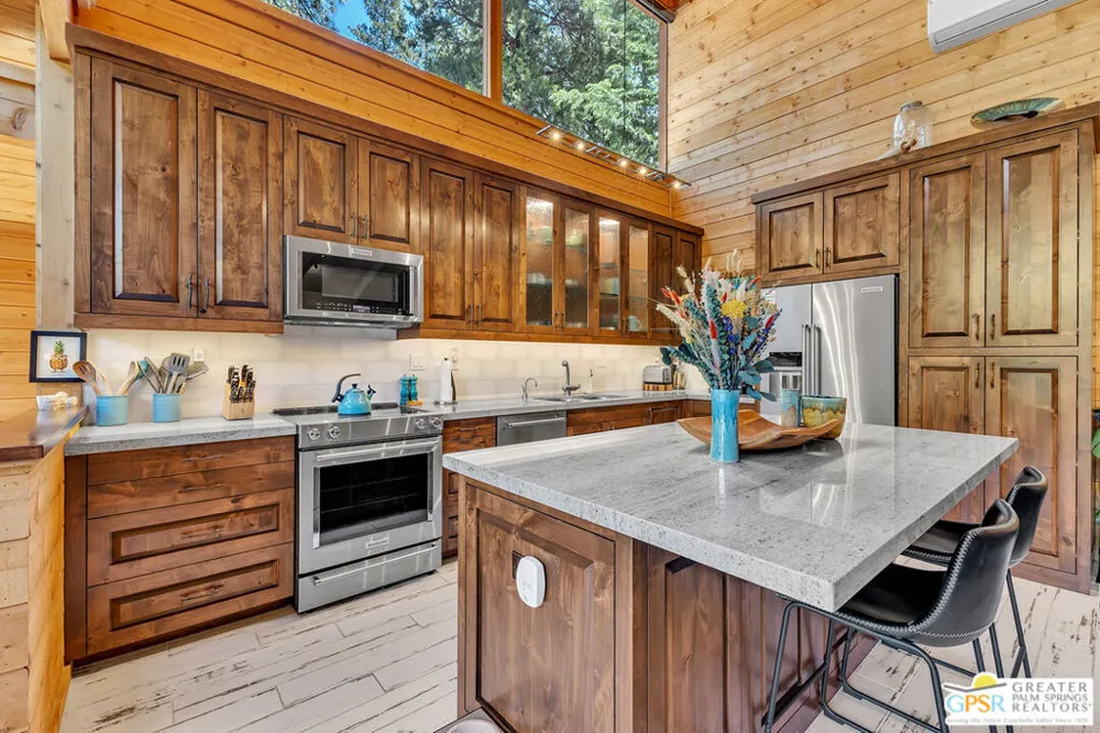 24924 Fern Valley Road Idyllwild, CA 92549