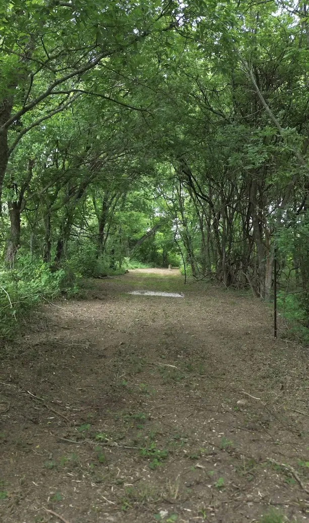 PRIVATE ROAD Milford, TX 76670