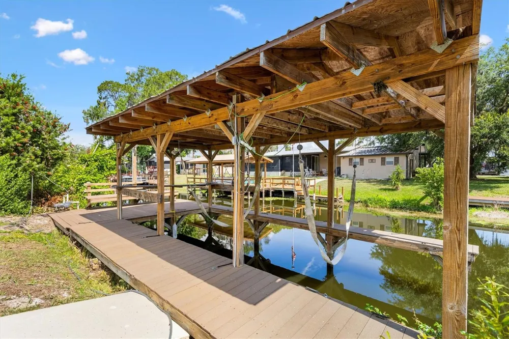 12107 EAGLE POINT COURT Leesburg, FL 34788