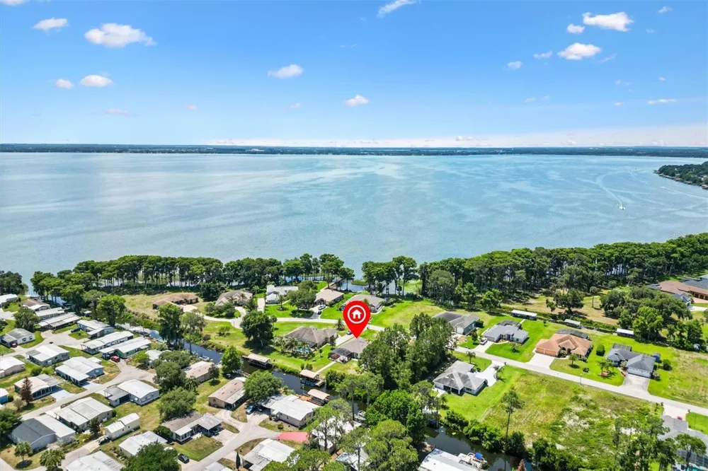12107 EAGLE POINT COURT Leesburg, FL 34788