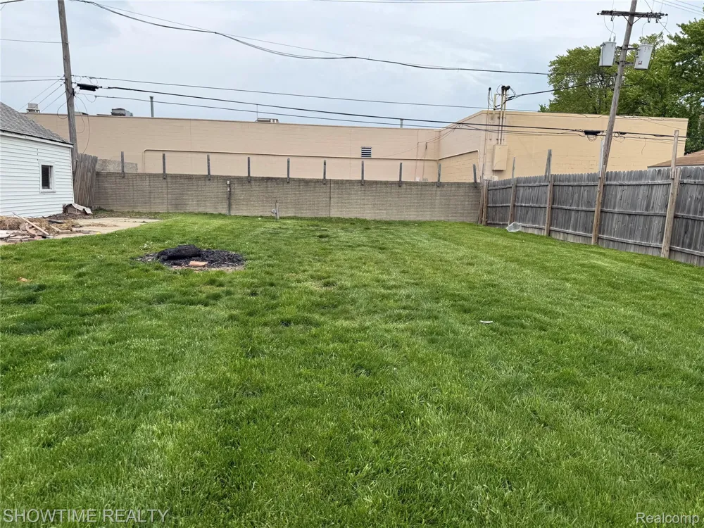 GEORGIA ST Roseville City, MI 48066