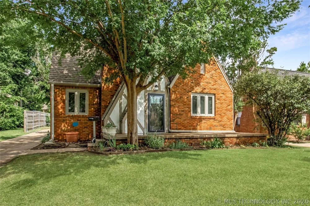 1535 S Delaware Place Tulsa, OK 74104