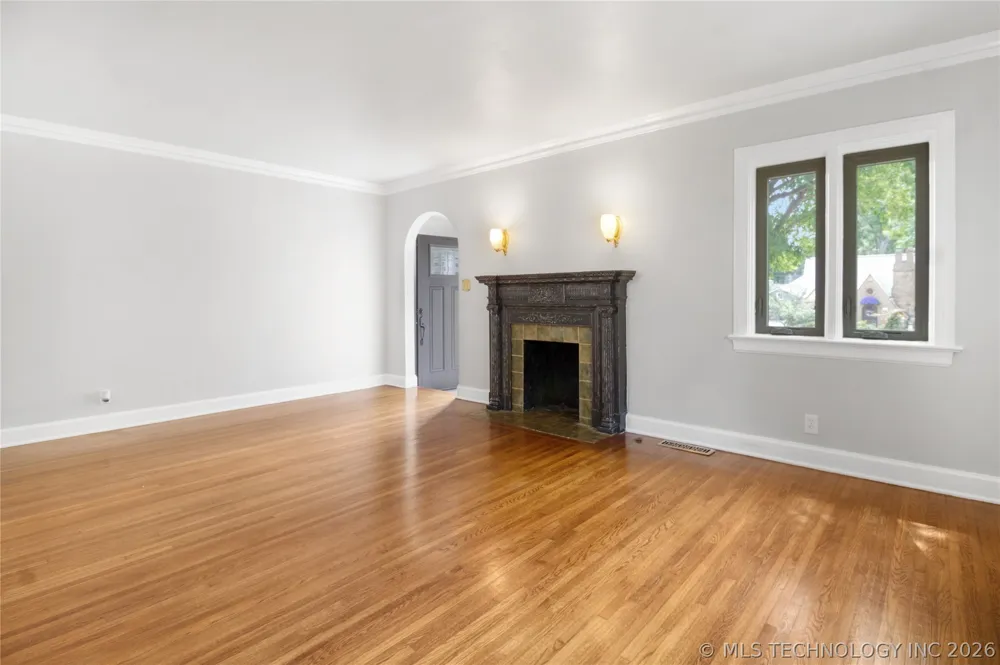 1535 S Delaware Place Tulsa, OK 74104
