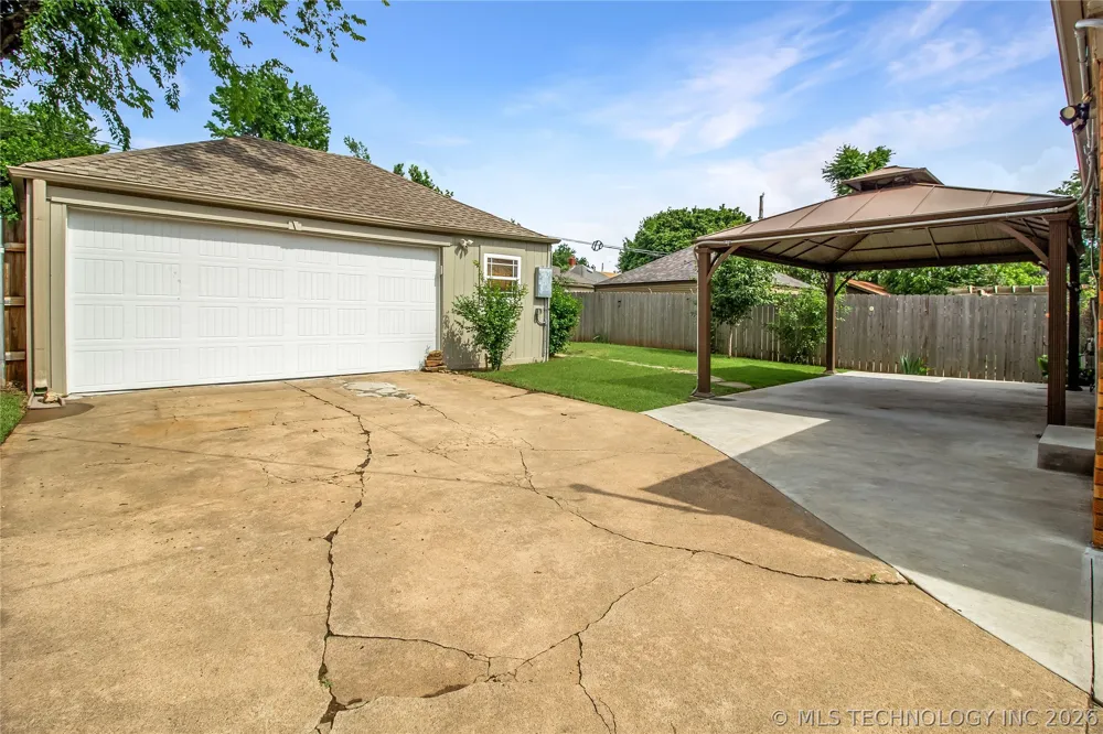 1535 S Delaware Place Tulsa, OK 74104