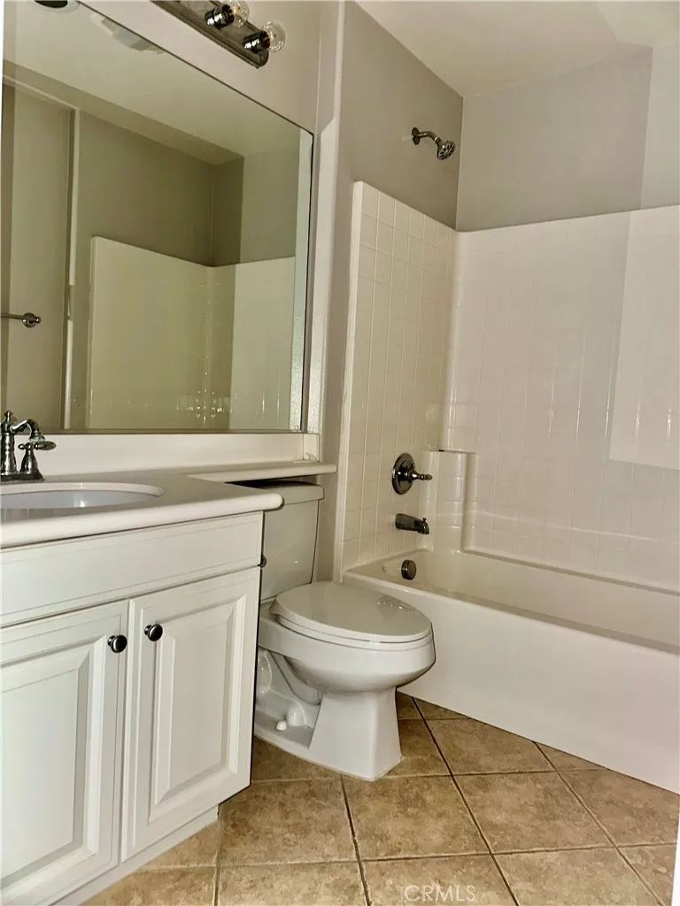 21 Durlston Ladera Ranch, CA 92694