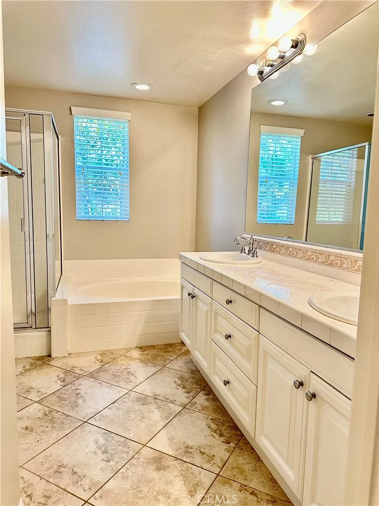 21 Durlston Ladera Ranch, CA 92694