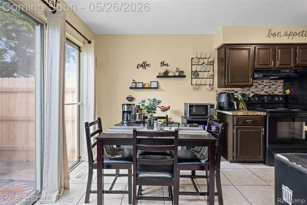 7736 Lake Ridge Drive Waterford Charter Township, MI 48327