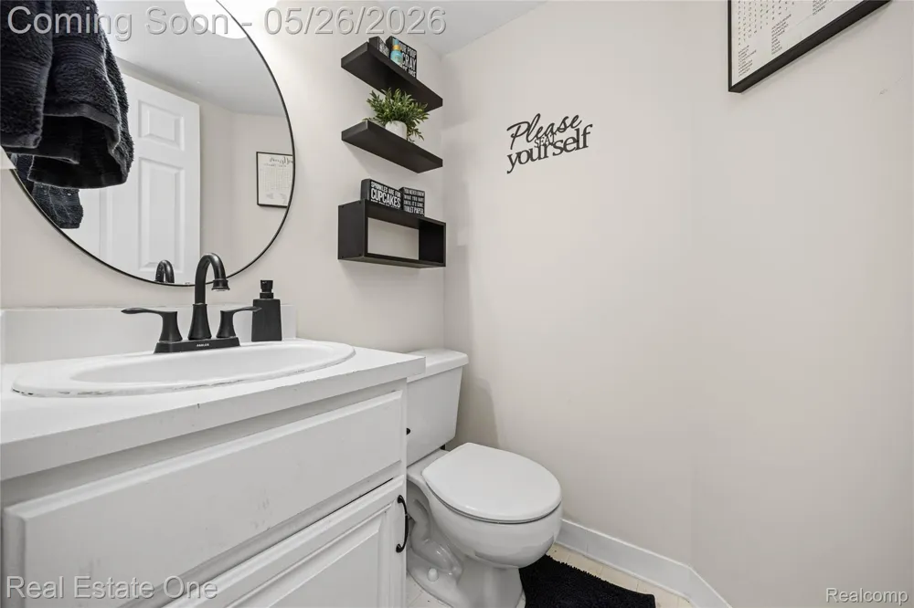 7736 Lake Ridge Drive Waterford Charter Township, MI 48327