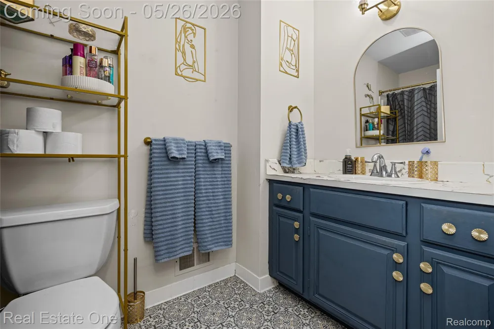 7736 Lake Ridge Drive Waterford Charter Township, MI 48327