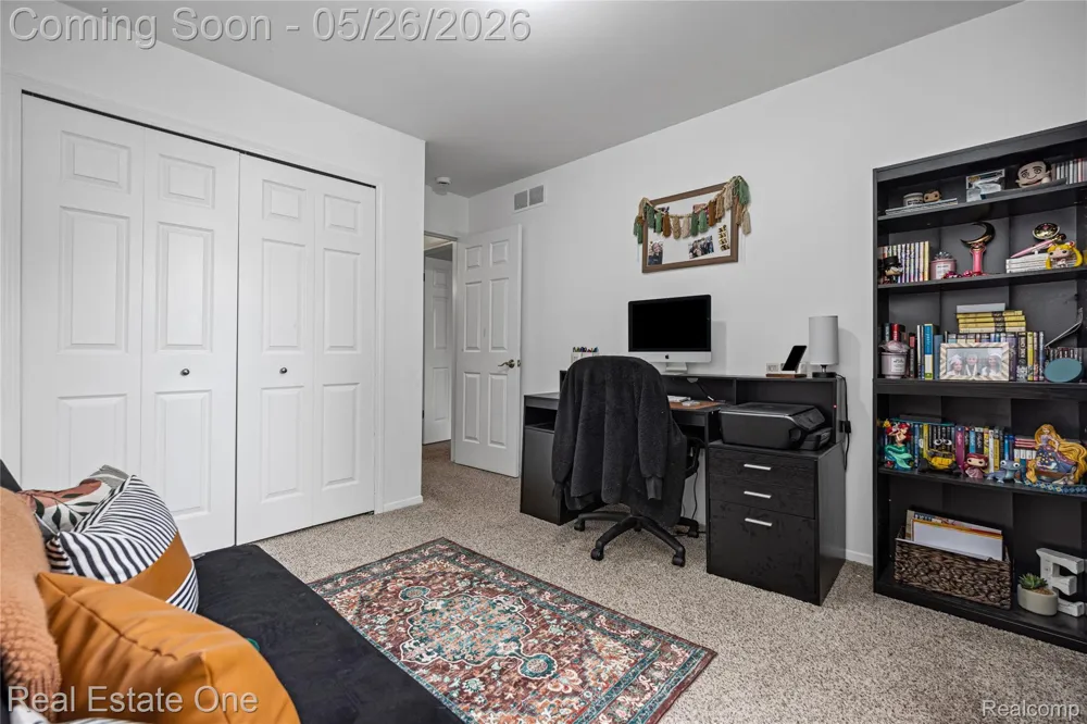 7736 Lake Ridge Drive Waterford Charter Township, MI 48327