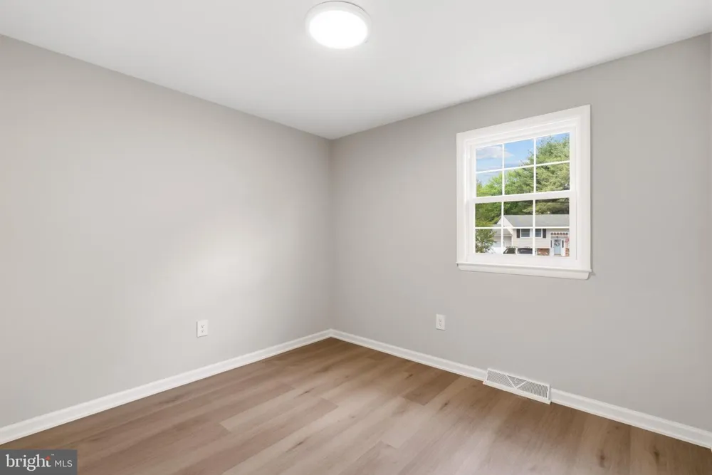 250 FAIRVIEW AVENUE West Berlin, NJ 08091